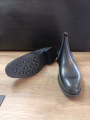 Chelsea Boots in Black