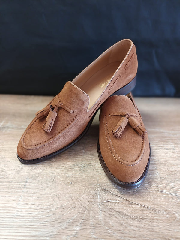 Tassel Med Brown Suede